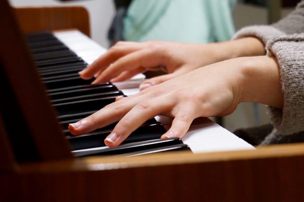 hands-music-musician-piano-wallpaper-preview